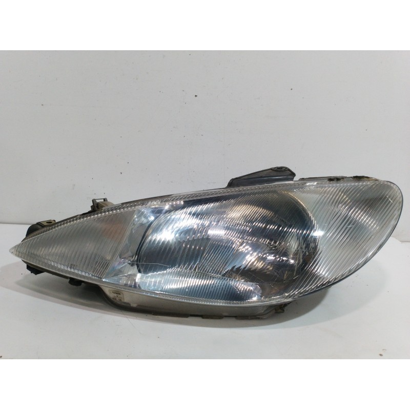 Recambio de faro izquierdo para peugeot 206 berlina x-line referencia OEM IAM 6204S7  