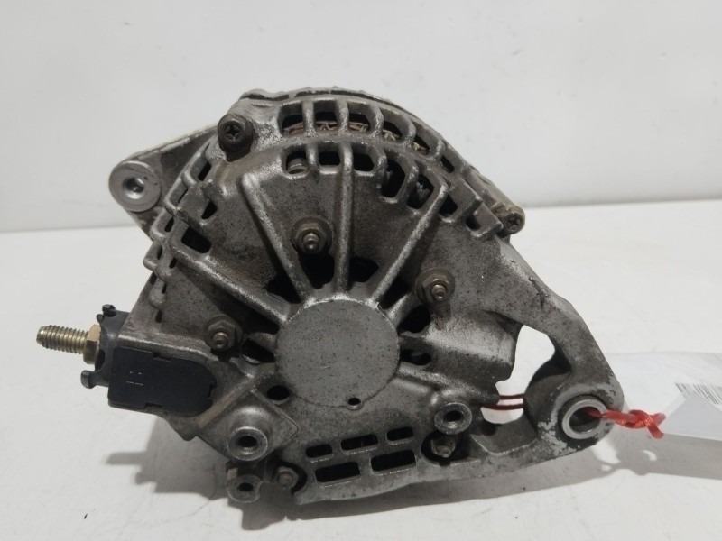 Recambio de alternador para nissan primera hatchback (p12) 1.8 referencia OEM IAM 23100BU010  