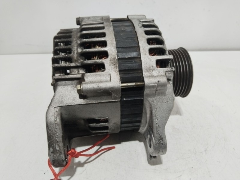 Recambio de alternador para nissan primera hatchback (p12) 1.8 referencia OEM IAM 23100BU010  