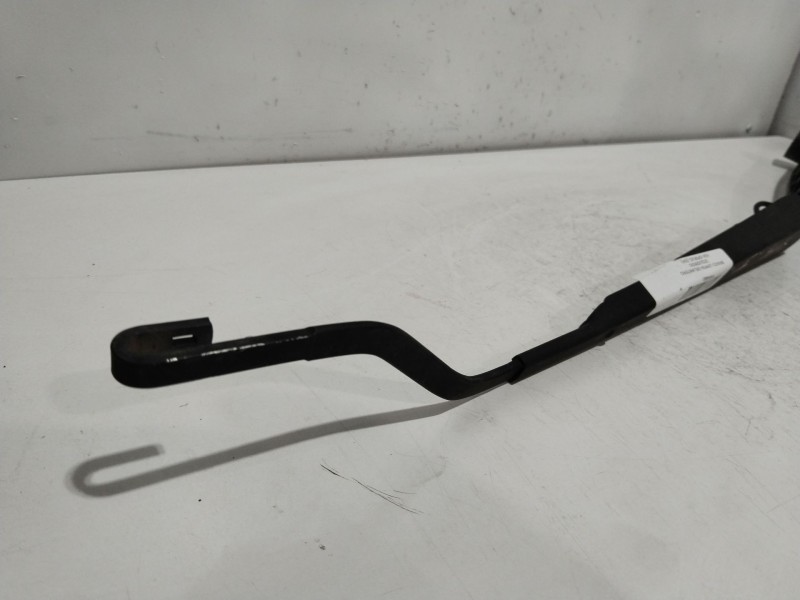 Recambio de brazo limpia delantero izquierdo para kia opirus (gh) 3.5 referencia OEM IAM   