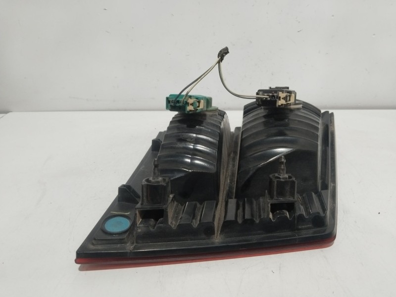 Recambio de piloto porton trasero derecho para dodge journey 2.0 crd referencia OEM IAM 04806368AB   Recambio de piloto porton trasero derecho para dodge journey 2.0 crd referencia OEM IAM 04806368AB