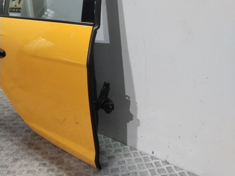 Recambio de puerta trasera derecha para seat leon (5f1) 1.4 tgi referencia OEM IAM 5F9833056  AMARILLO