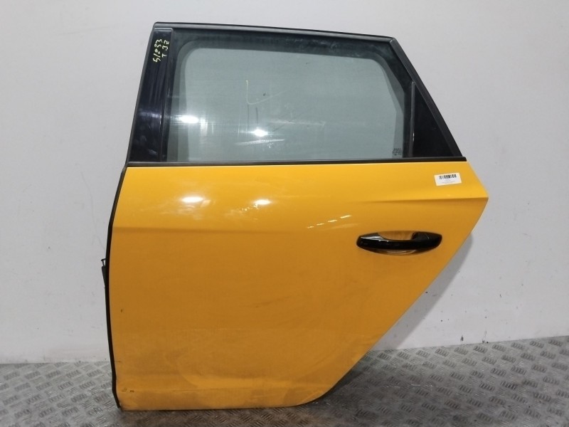 Recambio de puerta trasera izquierda para seat leon (5f1) 1.4 tgi referencia OEM IAM 5F9833055  AMARILLO