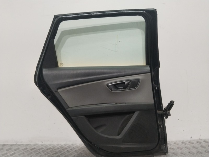 Recambio de puerta trasera izquierda para seat leon (5f1) 1.4 tgi referencia OEM IAM 5F9833055  AMARILLO