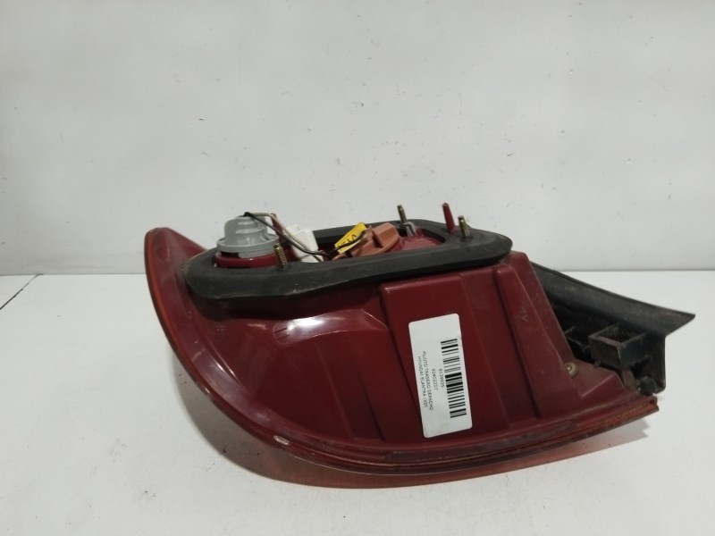 Recambio de piloto trasero derecho para hyundai elantra (xd) 2.0 crdi comfort (5-ptas.) referencia OEM IAM 924022D7  