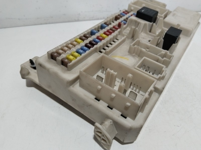 Recambio de caja reles / fusibles para volvo s40 ii (544) 2.0 d referencia OEM IAM 8690719  