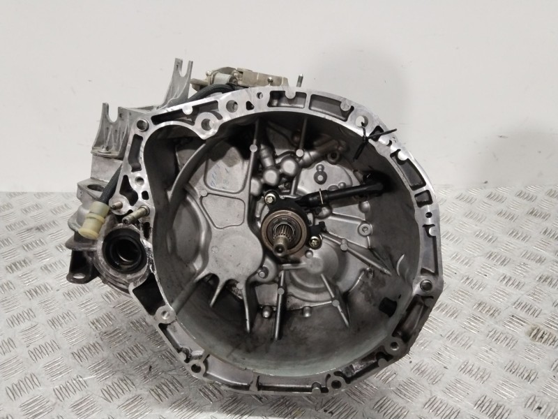 Recambio de caja cambios para renault megane ii classic berlina confort authentique referencia OEM IAM ND0001  
