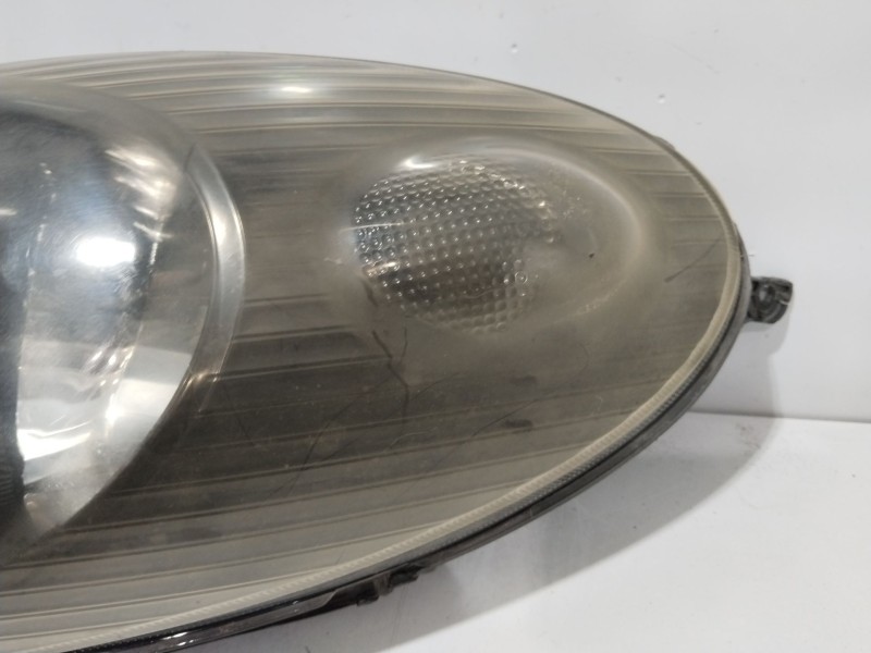 Recambio de faro derecho para nissan micra iii (k12) 1.5 dci referencia OEM IAM 26010AX700  