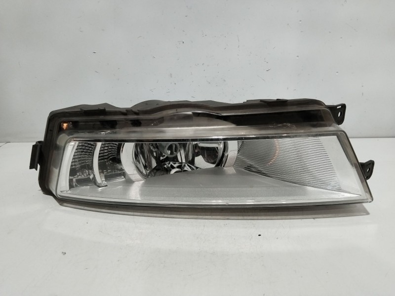 Recambio de faro antiniebla izquierdo para skoda rapid (nh3, nk3, nk6) 1.6 tdi referencia OEM IAM 5JA941699B  