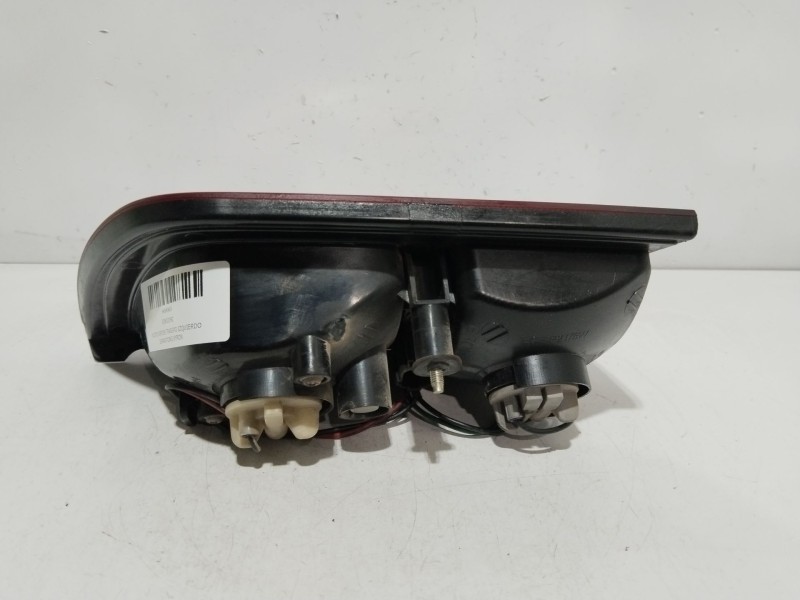 Recambio de piloto porton trasero izquierdo para ssangyong kyron 2.0 xdi referencia OEM IAM 83603092  