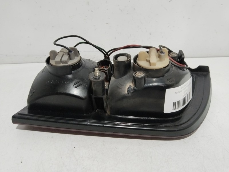 Recambio de piloto porton trasero izquierdo para ssangyong kyron 2.0 xdi referencia OEM IAM 83603092  