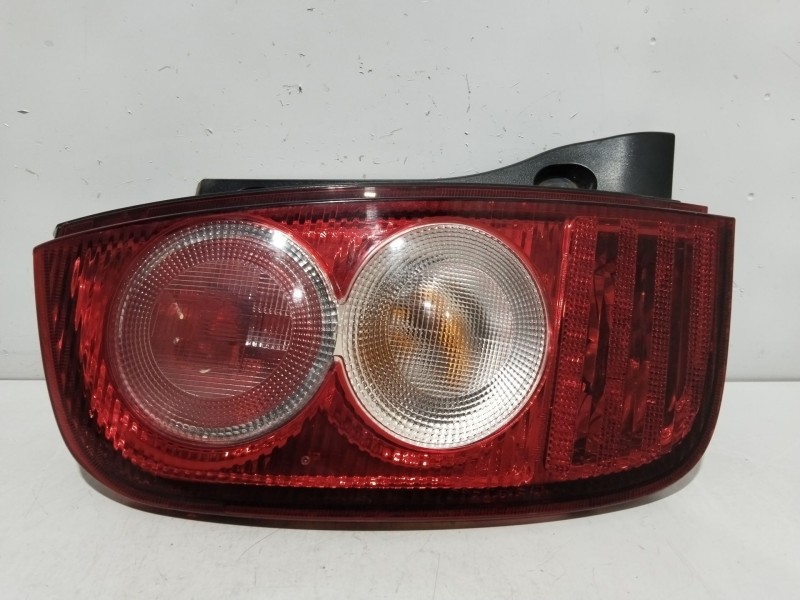 Recambio de piloto trasero izquierdo para nissan micra iii (k12) 1.5 dci referencia OEM IAM 26555AX720  