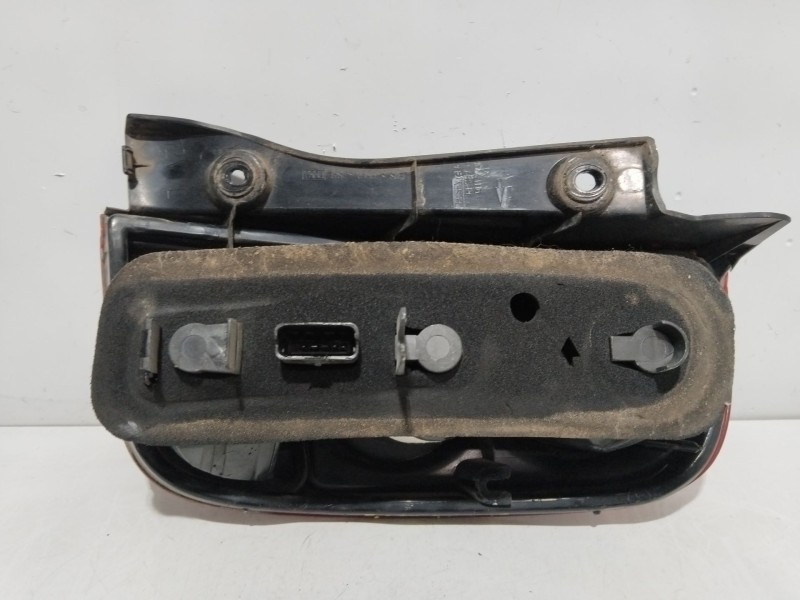 Recambio de piloto trasero izquierdo para nissan micra iii (k12) 1.5 dci referencia OEM IAM 26555AX720  
