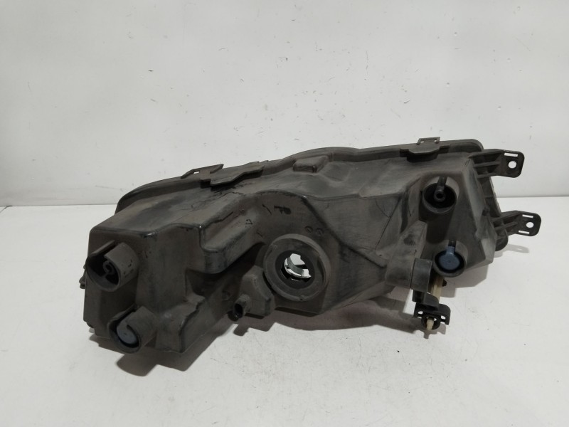 Recambio de faro antiniebla derecho para skoda rapid (nh3, nk3, nk6) 1.6 tdi referencia OEM IAM 5JA941700B  
