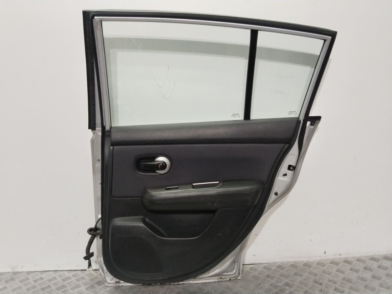 Recambio de puerta trasera derecha para nissan tiida hatchback (c11) 1.5 dci referencia OEM IAM 82100EL030  