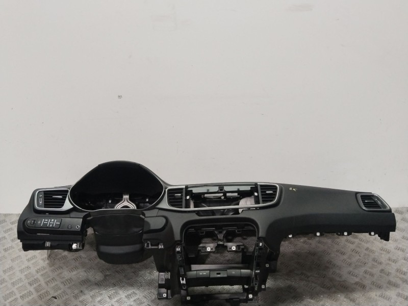 Recambio de salpicadero para kia ceed tourer (cd) 1.6 crdi 136 referencia OEM IAM   