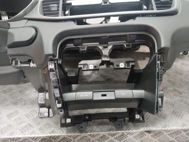 Recambio de salpicadero para kia ceed tourer (cd) 1.6 crdi 136 referencia OEM IAM   