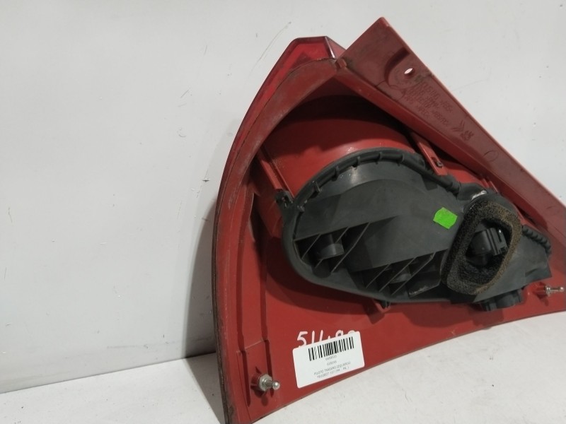 Recambio de piloto trasero izquierdo para peugeot 107 (pm_, pn_) 1.0 referencia OEM IAM 6350X6  