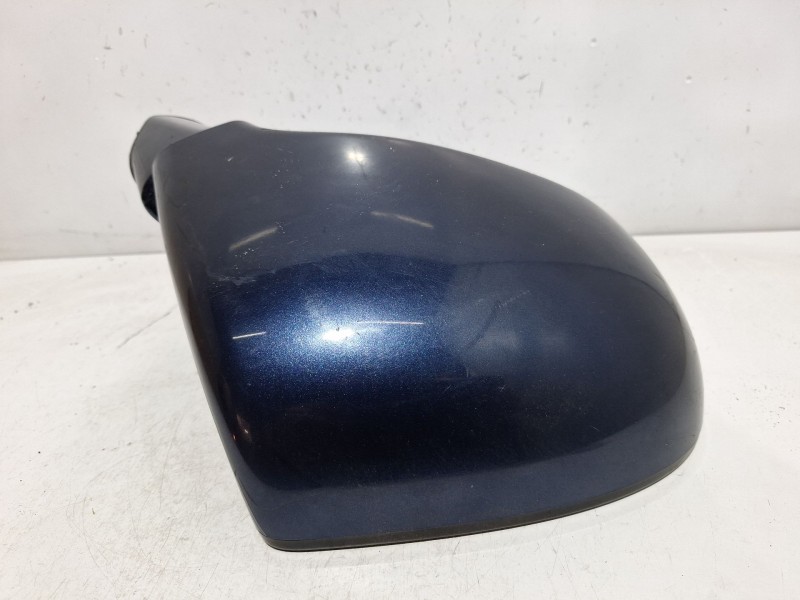 Recambio de retrovisor derecho para kia carens (un) active referencia OEM IAM A045611  