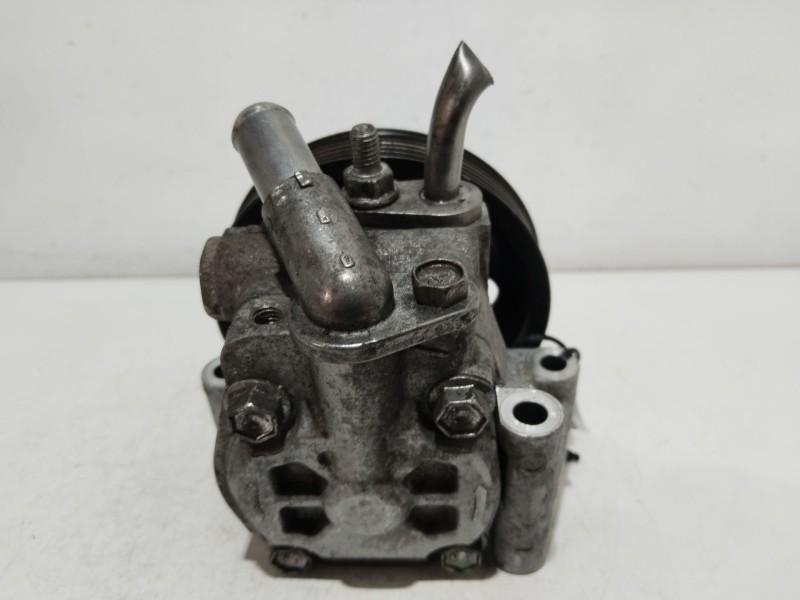 Recambio de bomba direccion para ford mondeo ber. (ca2) ghia referencia OEM IAM 6G913A696CE  
