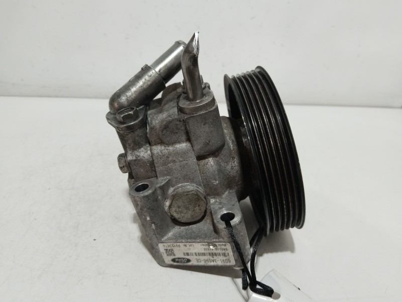 Recambio de bomba direccion para ford mondeo ber. (ca2) ghia referencia OEM IAM 6G913A696CE  