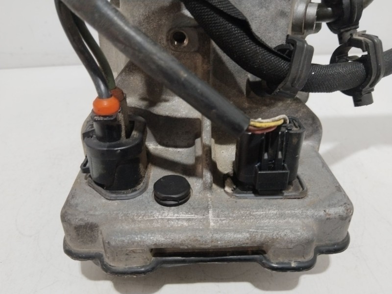 Recambio de bomba direccion para peugeot 308 sw sport referencia OEM IAM 9684979180  