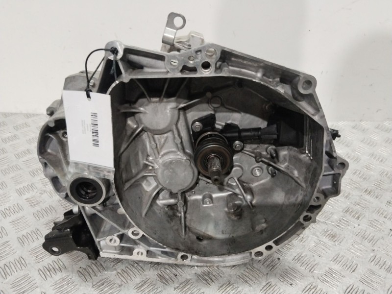 Recambio de caja cambios para peugeot 3008 confort referencia OEM IAM 20EA59  