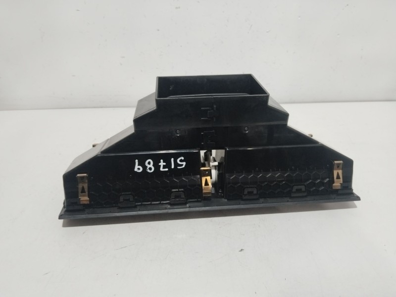 Recambio de rejilla aireadora para skoda fabia iii (nj3) 1.0 referencia OEM IAM W22613  