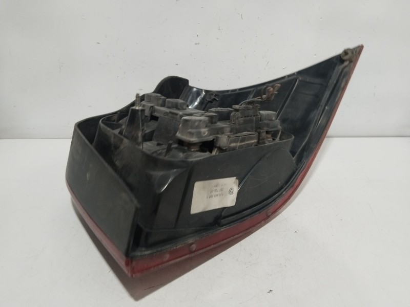 Recambio de piloto trasero izquierdo para volkswagen golf iv berlina (1j1) conceptline referencia OEM IAM 1J6945095S  