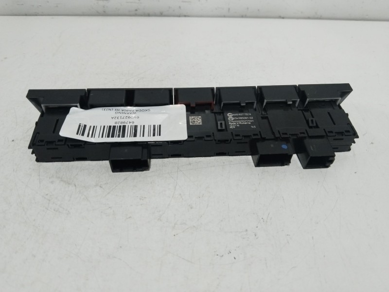 Recambio de warning para skoda fabia iii (nj3) 1.0 referencia OEM IAM 6V0927132A  