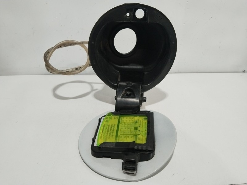 Recambio de tapa exterior combustible para skoda fabia iii (nj3) 1.0 referencia OEM IAM 6V6809857  