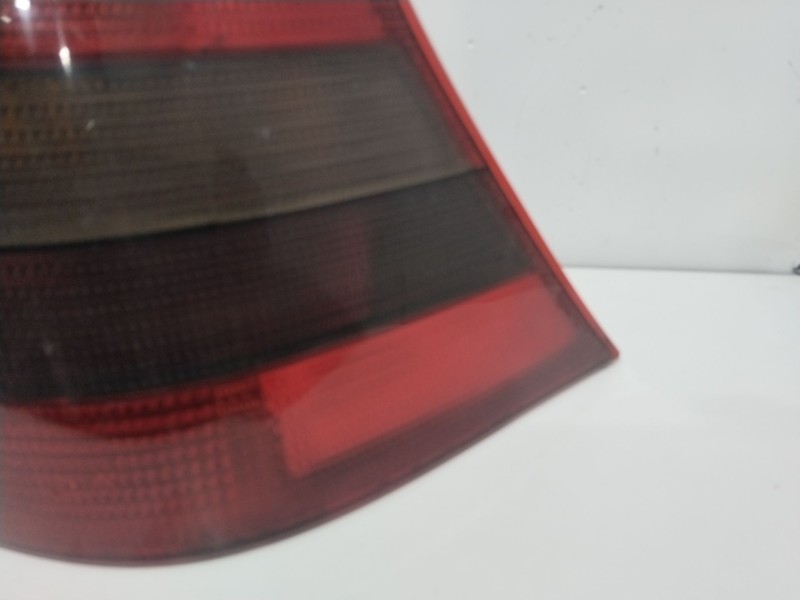 Recambio de piloto trasero derecho para volkswagen golf iv berlina (1j1) conceptline referencia OEM IAM 1J6945096S  