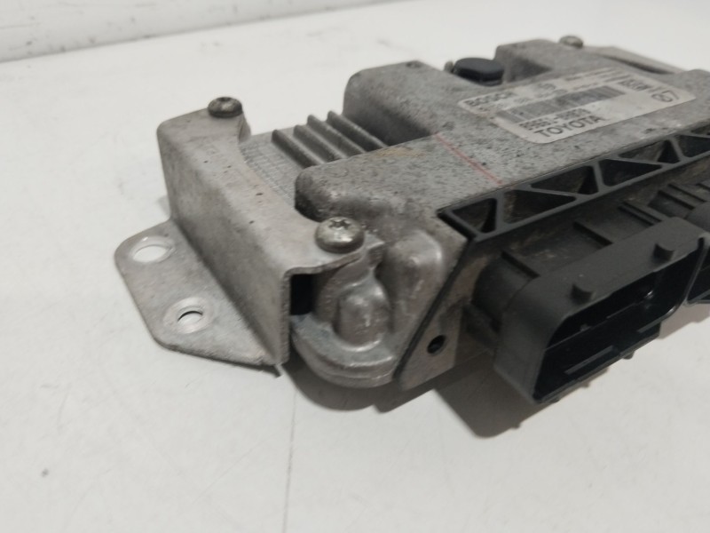 Recambio de centralita motor uce para peugeot 107 (pm_, pn_) 1.0 referencia OEM IAM 0261S04464  