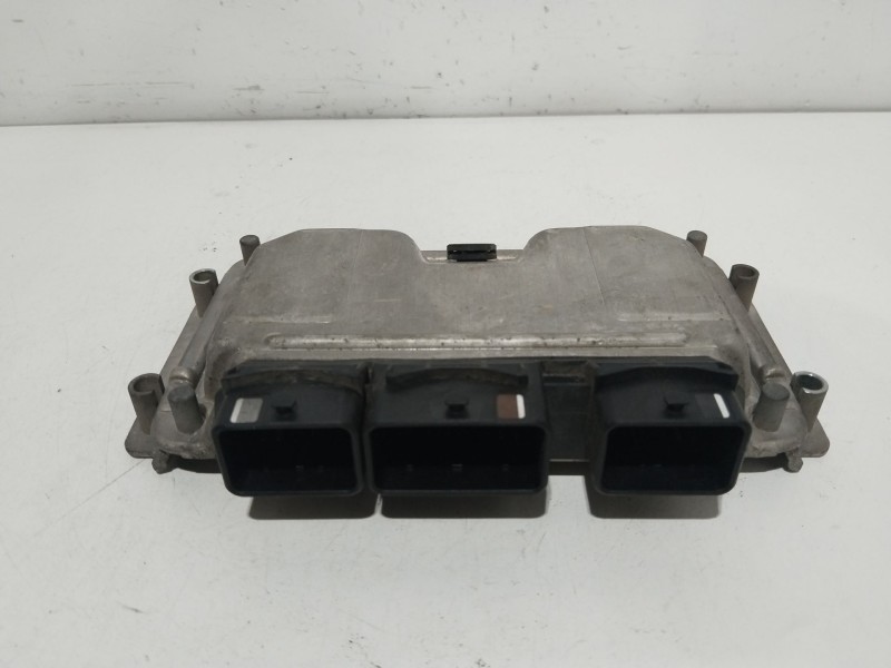 Recambio de centralita motor uce para citroën xsara (n1) 1.6 16v referencia OEM IAM 0261206606  