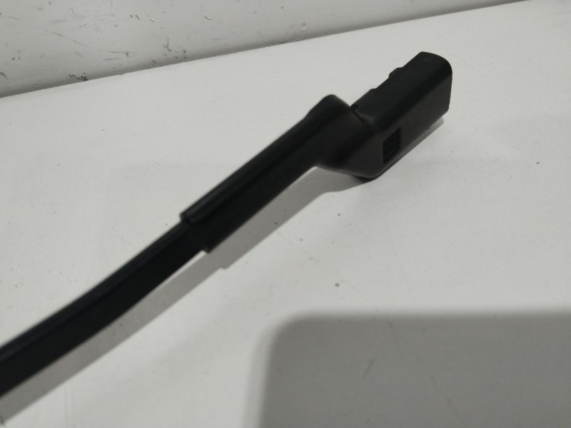 Recambio de brazo limpia delantero derecho para skoda fabia iii (nj3) 1.0 referencia OEM IAM 6V1955410B  