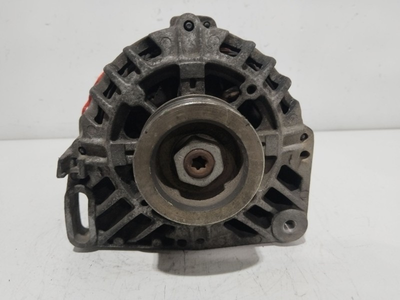 Recambio de alternador para renault clio ii fase ii (b/cb0) authentique referencia OEM IAM 7700437090  