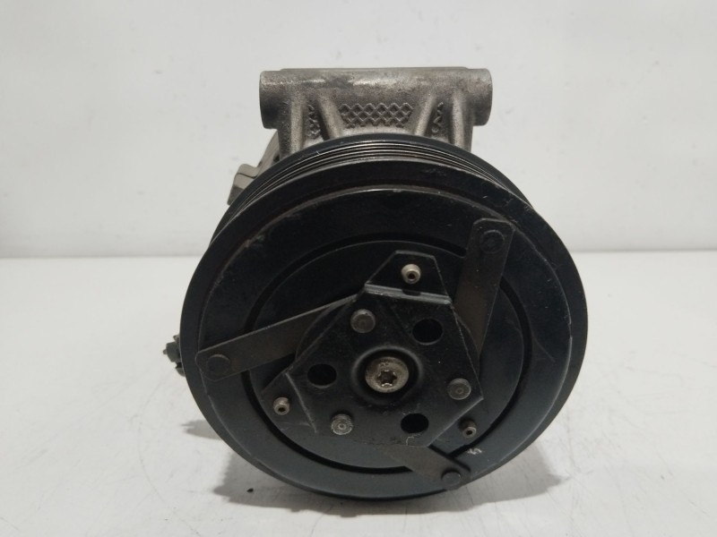 Recambio de compresor aire acondicionado para renault grand scenic jmk4 referencia OEM IAM 8200457418  