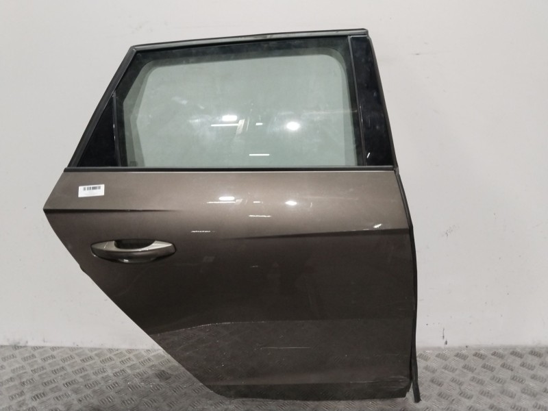Recambio de puerta trasera derecha para seat leon (5f1) style referencia OEM IAM 5F9833056   Recambio de puerta trasera derecha para seat leon (5f1) style referencia OEM IAM 5F9833056