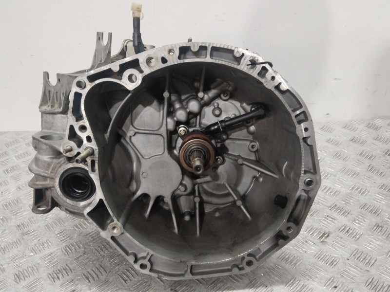 Recambio de caja cambios para renault megane ii coupe/cabrio confort dynamique referencia OEM IAM ND0000  