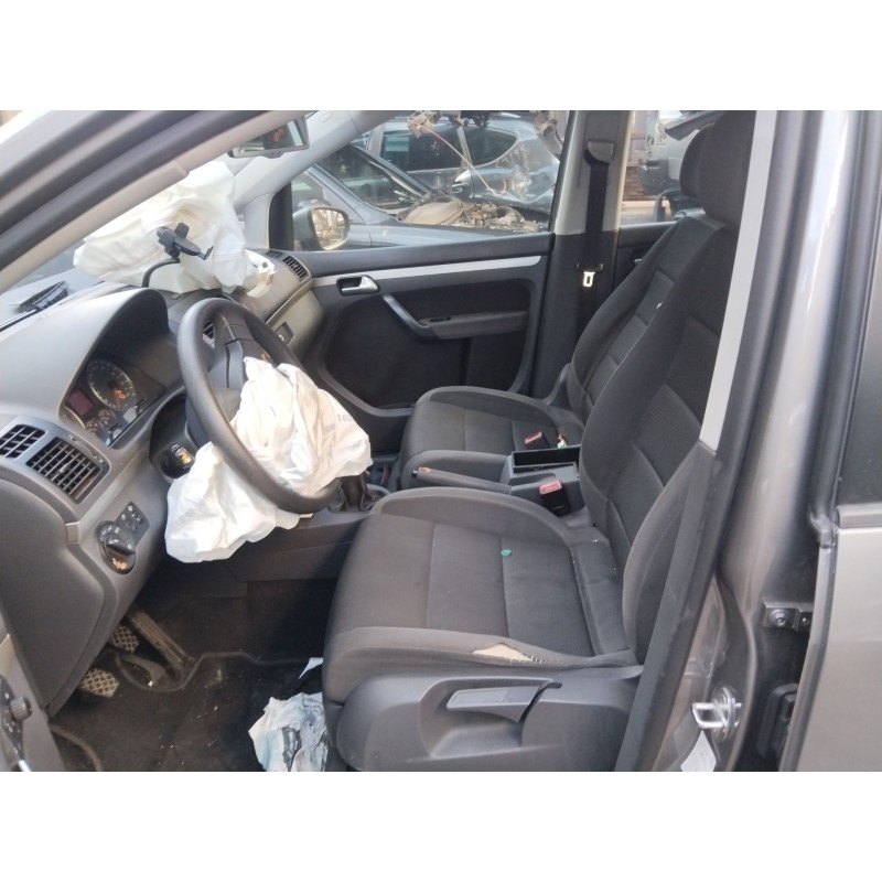 VOLKSWAGEN TOURAN (1T1, 1T2) - imagen 4