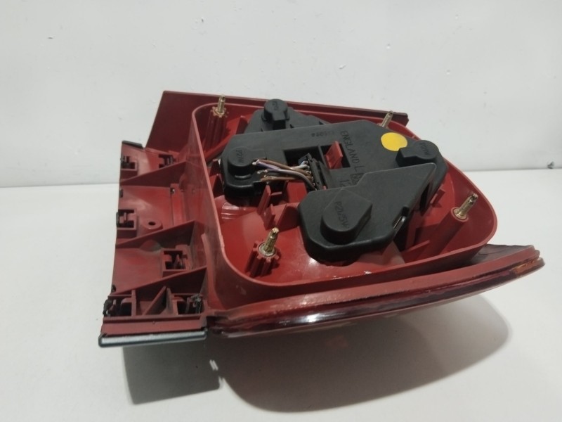 Recambio de piloto trasero izquierdo para audi a4 berlina (b5) 1.8 referencia OEM IAM   