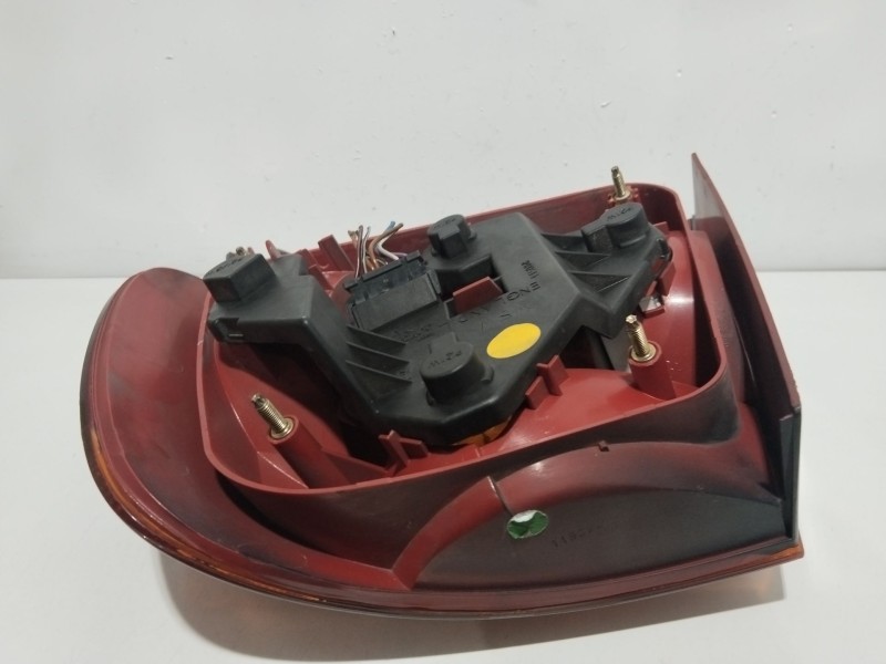 Recambio de piloto trasero izquierdo para audi a4 berlina (b5) 1.8 referencia OEM IAM   