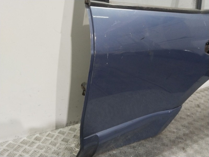 Recambio de puerta trasera izquierda para hyundai santa fe (sm) 2.4 gls referencia OEM IAM 7700326110 AZUL 