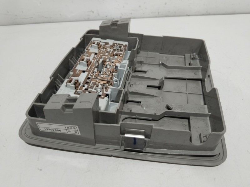 Recambio de luz interior delantera para chevrolet cruze hatchback (j305) 1.7 d referencia OEM IAM 95027366  