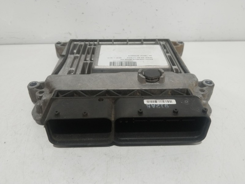 Recambio de centralita motor uce para kia rio 1.4 active referencia OEM IAM 3910026CF0  
