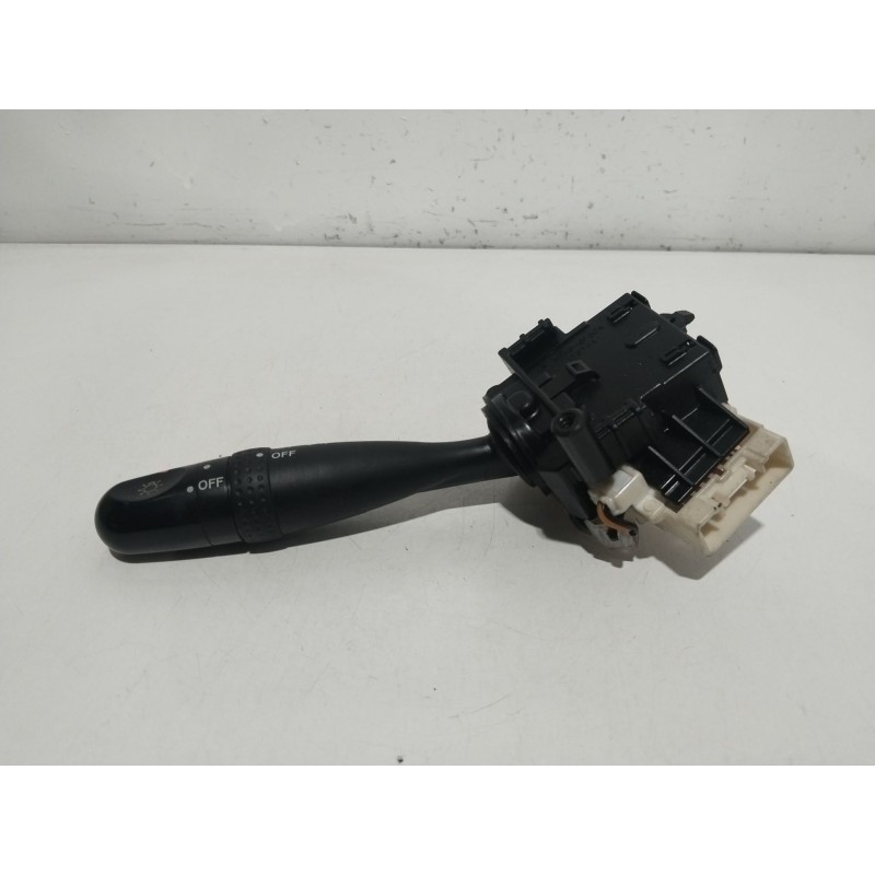 Recambio de mando luces para suzuki swift iii (mz, ez) 1.3 ddis (rs 413d) referencia OEM IAM 173744  