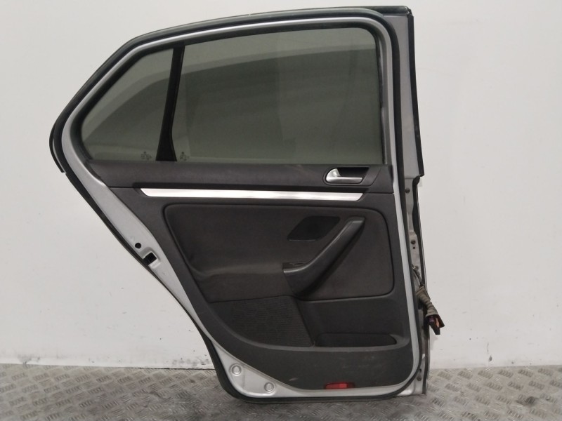 Recambio de puerta trasera izquierda para volkswagen jetta iii (1k2) 2.0 tdi referencia OEM IAM 1KM833051   Recambio de puerta trasera izquierda para volkswagen jetta iii (1k2) 2.0 tdi referencia OEM IAM 1KM833051