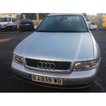 AUDI A4 BERLINA (B5)