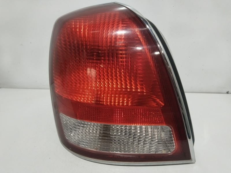 Recambio de piloto trasero izquierdo para hyundai xg (xg) 30 referencia OEM IAM 9240139010  