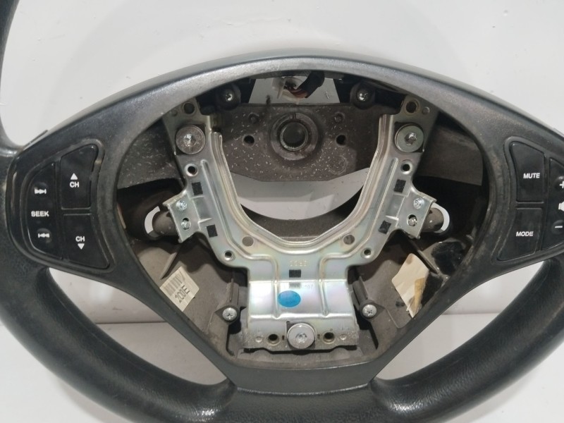 Recambio de volante para kia pro cee´d (ed) 1.6 referencia OEM IAM P81001H100EQ  